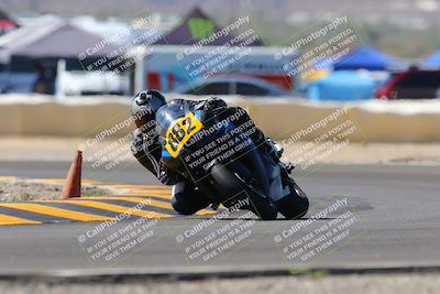 media/Oct-09-2022-SoCal Trackdays (Sun) [[95640aeeb6]]/Turn 2 (1110am)/